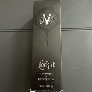 KVD Vegan Beauty - Lock-it foundation: shade Light 46 Cool